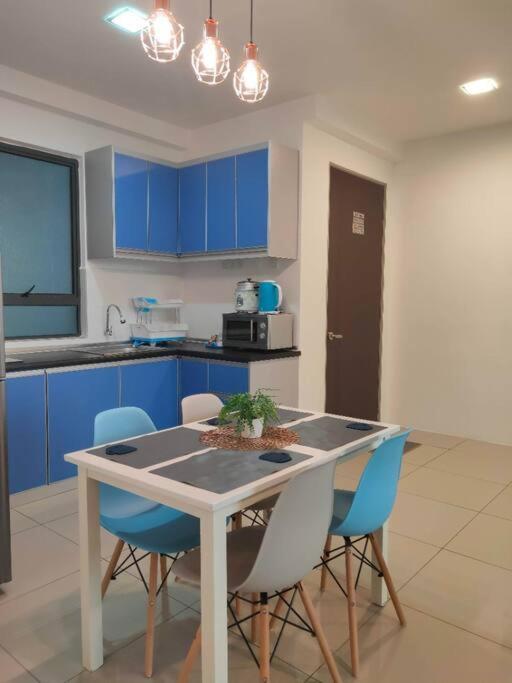 Luxurious Homestay 3Br With Pool Meru Ipoh 8 Pax Екстериор снимка